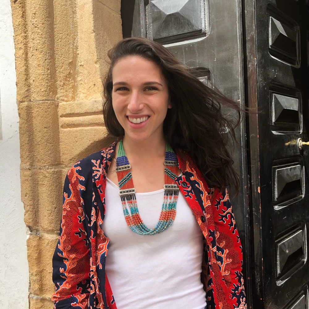 Meet your Posher, Suzanne